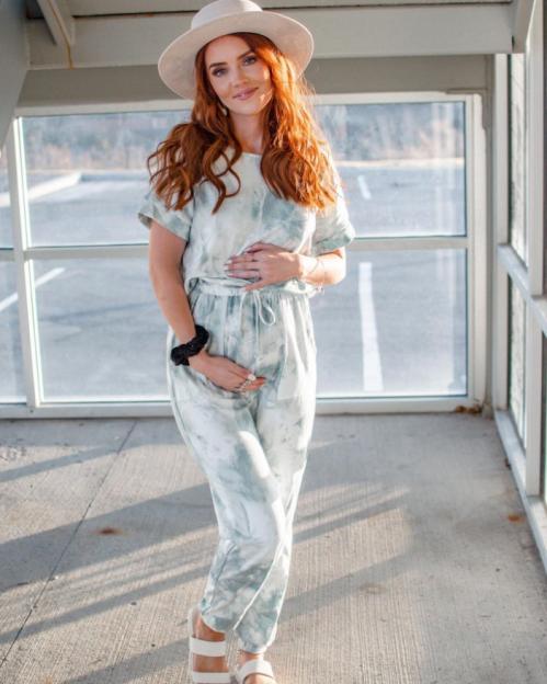 Ashley Sandmire, I have 45 siblings and five step-mums - we grew up in a hot, sticky caravan with no aircon & I met my husband a polygamous cult, , TAKEN WITH NO PERMISSION:, https://www.instagram.com/ashley_sandmire/