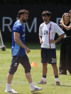 Sam Thompson and Louis Tomlinson at a Soccer Aid 2025 training session.