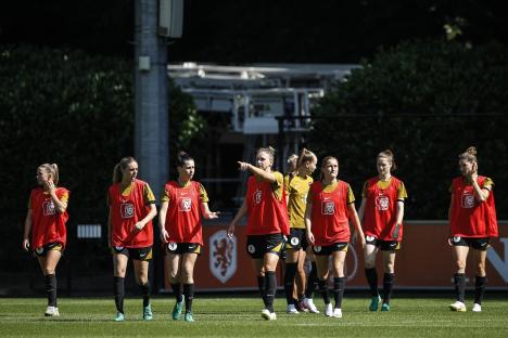 Netherlands women's national soccer team training.