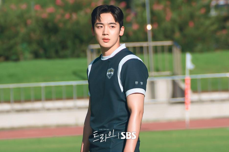 Kim Yo Han Takes Charge As Rugby Team Captain In New Drama &#8220;Try A Miracle In Us&#8221; 3