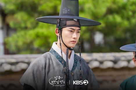 Taecyeon Is Left Speechless By Seohyun's Wild And Disheveled Appearance In “The First Night With The Duke” 4