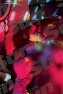 Harry Styles and Olivia Dean kissing at Glastonbury.