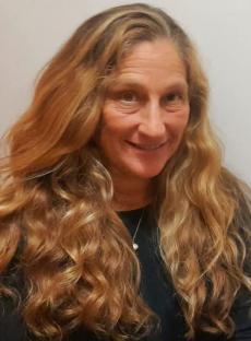 Photo of Nicola Simmons.