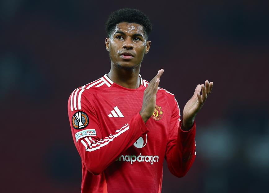 Marcus Rashford of Manchester United applauding.