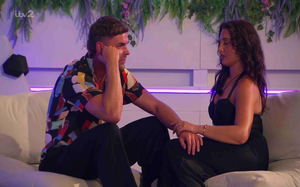 Screenshot of Harry and Rheo from Love Island talking.