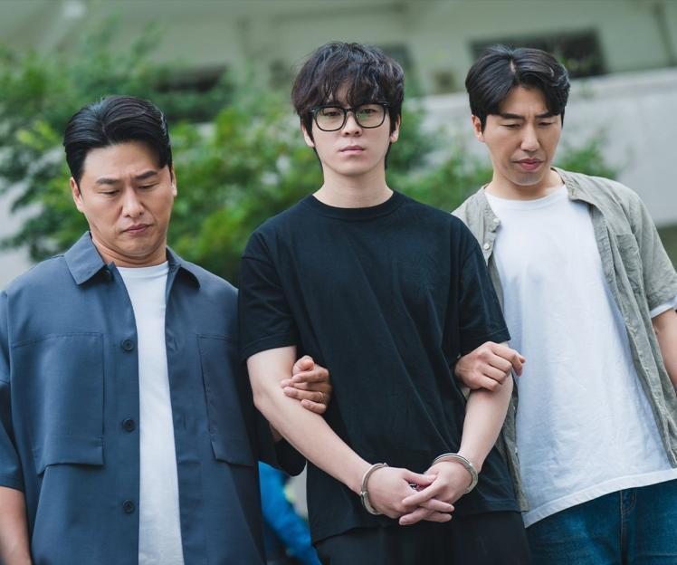 Lee Jae Kyoon Is Arrested By Police In &#8220;Salon De Holmes&#8221; 3