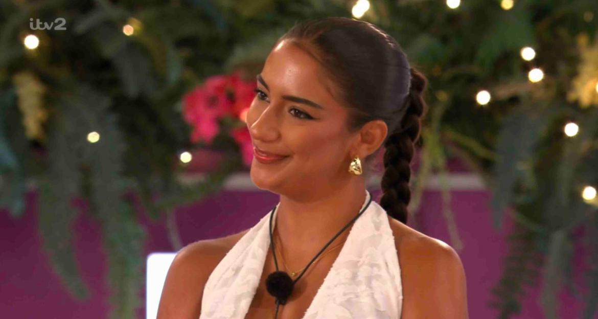 Helena from Love Island smiling.