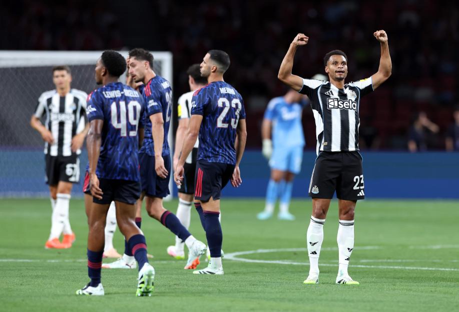 Jacob Murphy of Newcastle United celebrating a goal.