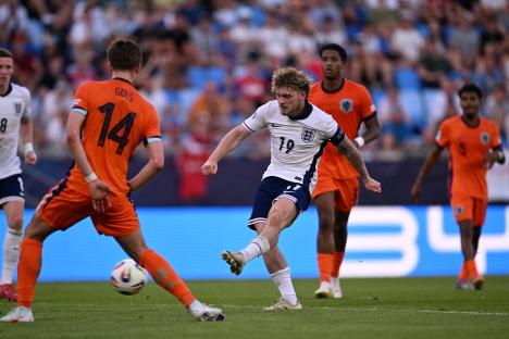 Harvey Elliott of England scoring a goal.