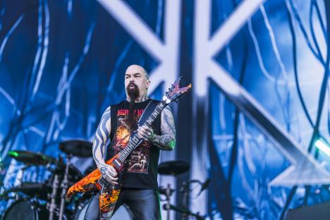 Kerry King of Slayer performing live on stage.