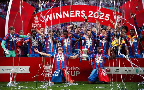 Crystal Palace players celebrating their Emirates FA Cup victory.
