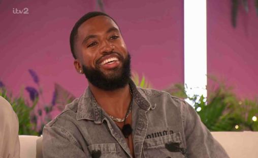 EROTEME.CO.UK FOR UK SALES: Contact Caroline 00 44208 374 8542 If bylined must credit ITV2 Love Island Picture Shows: Remell and Shea arrive at the villa to meet the girls Meg, Alima, Helena, Megan, Shakira and Toni. NON-EXCLUSIVE Date: Wednesday 11th June 2025 Job: 250611UT12 London, UK EROTEME.CO.UK Disclaimer note of Eroteme Ltd: Eroteme Ltd does not claim copyright for this image. This image is merely a supply image and payment will be on supply/usage fee only.