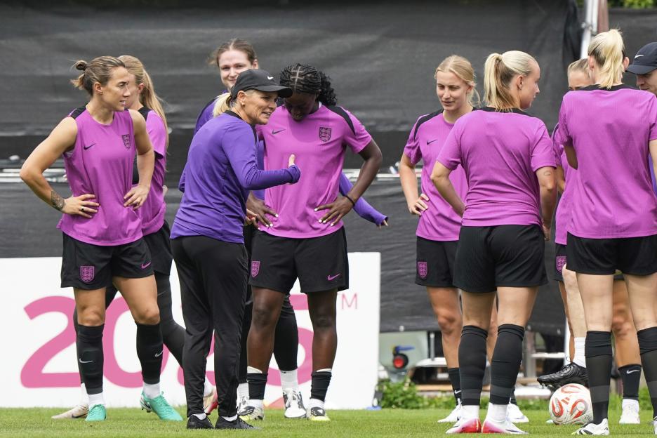 Sarina Wiegman coaching the England women's soccer team.