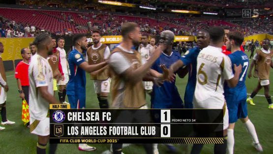 Chelsea FC vs. Los Angeles Football Club, halftime score 1-0.