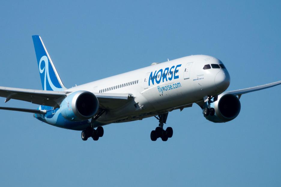 Norse Atlantic Airways Boeing 787-9 Dreamliner landing.