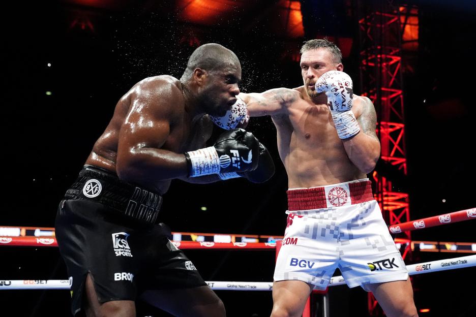 Daniel Dubois and Oleksandr Usyk boxing.