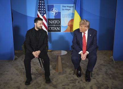 Zelensky and Trump at a NATO summit meeting.