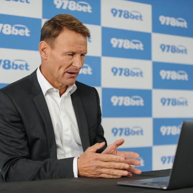 EPL: Sheringham Rips Chelsea for Bizarre Decision They Quickly Regretted