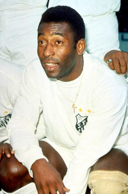 Pelé in a Santos jersey.