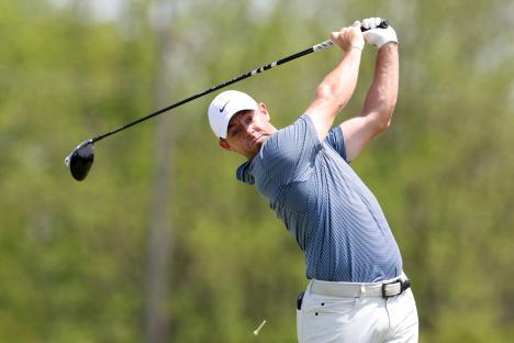 Rory McIlroy golfing.
