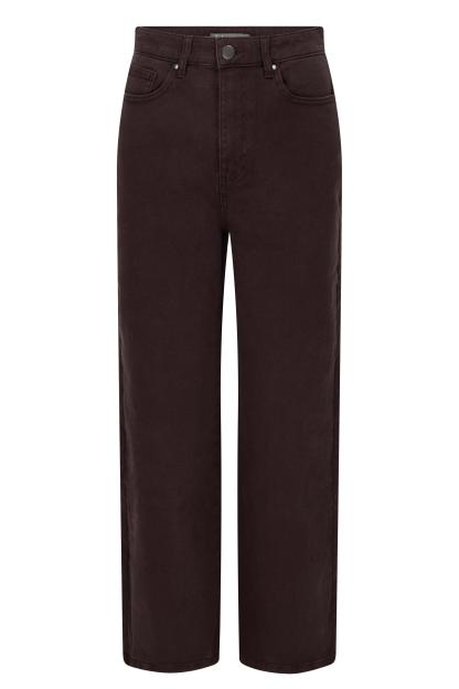 Brown cropped jeans.