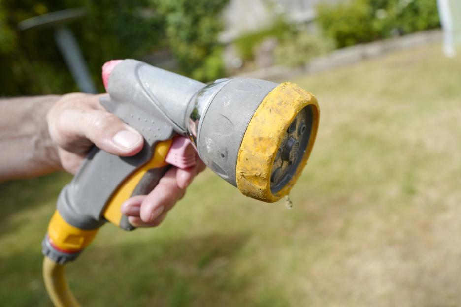 Snooping neighbours told NOT to grass on anyone who flouts hosepipe ban coming into force for millions today