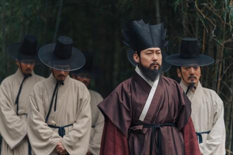 Lee Jae Wook And Jo Bo Ah Walk The Line Between Suspicion And Longing In &#8220;Dear Hongrang&#8221; 3