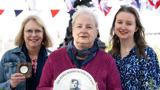 We spent years tracking down WW2 hero to return heirloom my grandad kept for safe keeping – what we discovered amazed us