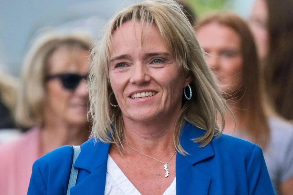 Nurse suspended for complaining about trans doctor using female changing rooms launches fresh legal action against NHS
