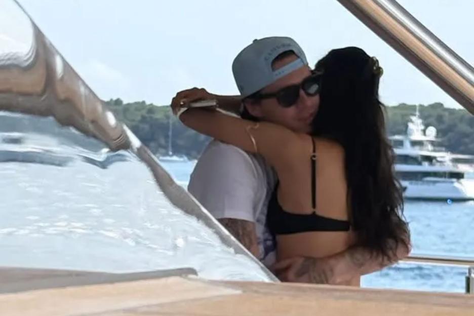 Nicola Peltz shares loved-up snaps with her ‘everything’ Brooklyn Beckham – amid ‘war’ with Romeo and Cruz