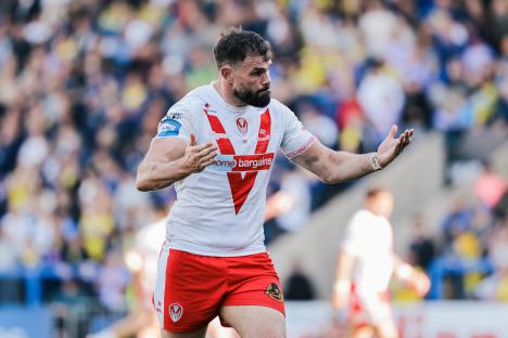 Alex Walmsley has England Ashes spot in his sights as St Helens aim high