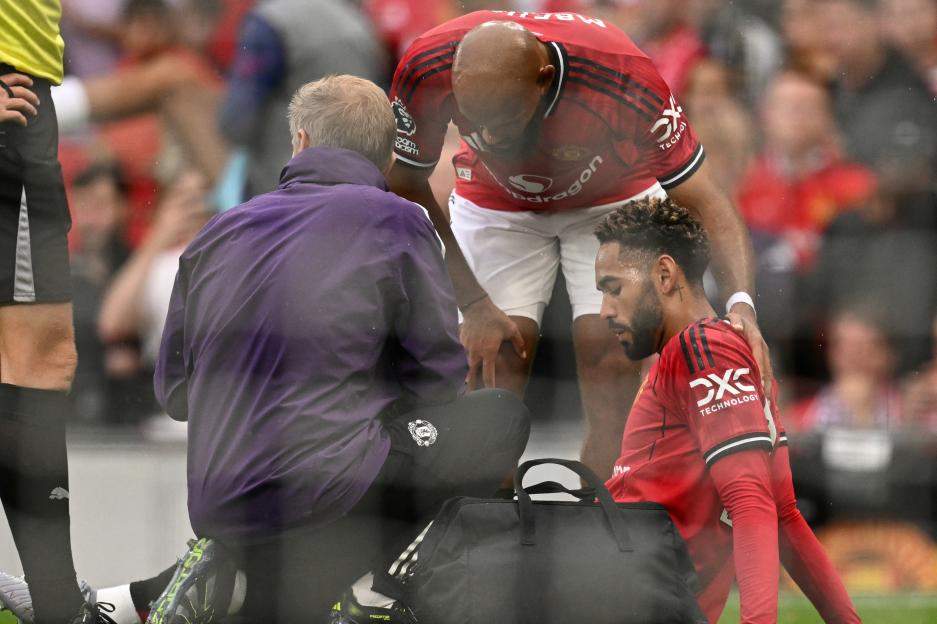 Man Utd blow with Matheus Cunha major injury doubt for derby as fans stunned by Ruben Amorim’s substitution