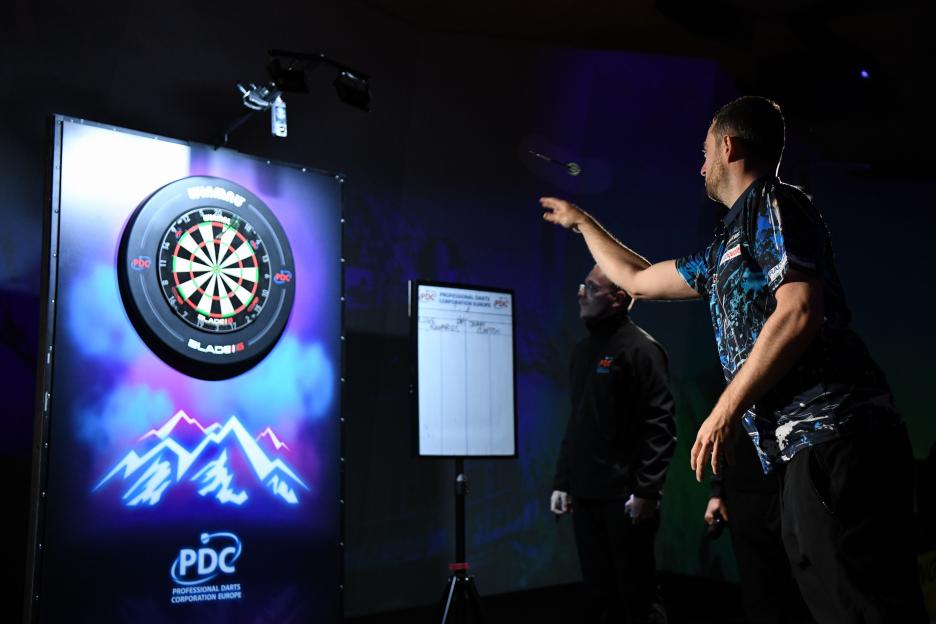 ‘A different person’ – Luke Humphries opens on making major change after storming into third round of Swiss Darts Trophy