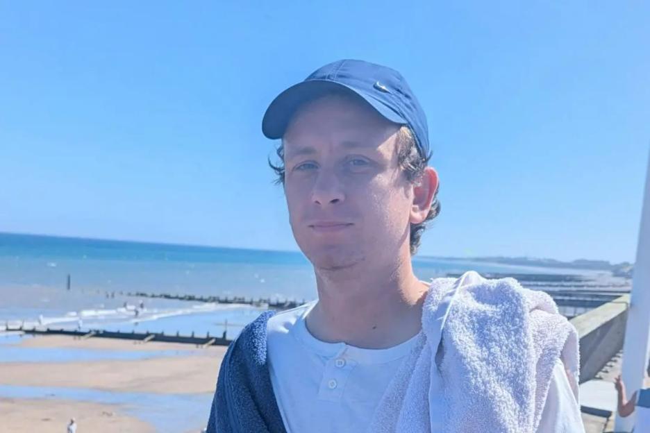 Brit hiker missing for five days after vanishing from Italian B&B as last text revealed and mountain search op launched