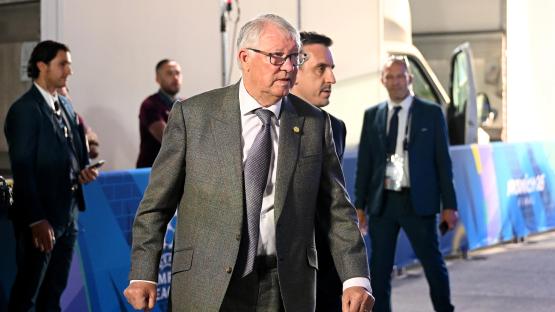 Sir Alex Ferguson arrives at Champions League final with Gary Neville as £2m-a-year Man Utd role comes to an end