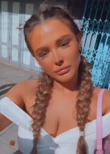 ‘Scared’ Brit £1.2m ‘drug smuggler’ Charlotte May Lee getting ‘very friendly’ with Sri Lanka prison guard behind bars