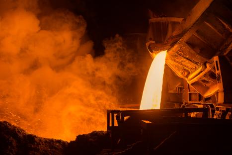 Ministers push to prioritise British firms over cheap Chinese rivals in £400bn Government contracts