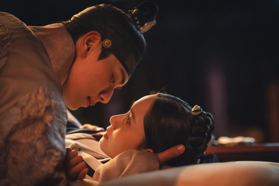 Lee Chae Min Inches Closer To Lim Yoona In “Bon Appétit, Your Majesty”