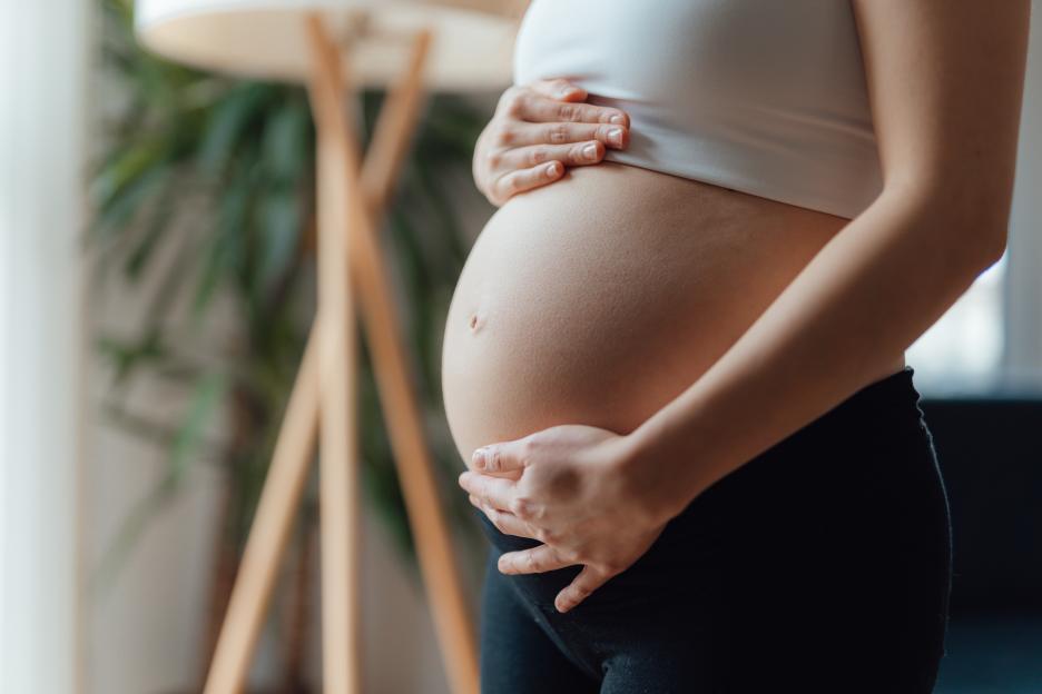 Pregnancy side effects women weren’t warned about from feet growth to infamous ‘lightning crotch’