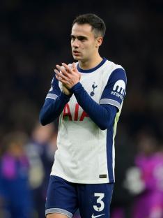 Alamy Live News. 2S0YXYE London, UK. 29th Dec, 2024. London, England - 2024 December 29th: Tottenham Hotspur's Sergio Reguilon applauds the fans at the final whistle during the Premier League 2024/25 League match between Tottenham Hotspur FC and Wolverhampton Wanderers at Tottenham Hotspur Stadium on December 29th, 2024 in London, England. (Photo by David Horton/SPP) (David Horton/SPP) Credit: SPP Sport Press Photo. /Alamy Live News This is an Alamy Live News image and may not be part of your current Alamy deal . If you are unsure, please contact our sales team to check.