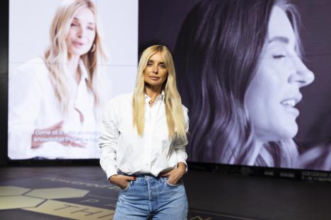 EDITORIAL USE ONLY Louise Redknapp takes part in Beiersdorf’s ‘I AM... Thiamidol’ live billboard at OUTERNET POP1, Tottenham Court Road, London. Picture date: Monday May 5, 2025. PA Photo. The campaign positions Thiamidol as the definitive solution for hyperpigmentation, a common skin condition affecting people worldwide. Photo credit should read: David Parry/PA Media Assignments
