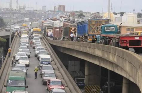 Nigerian govt announces full closure of Ijora Bridge in Lagos