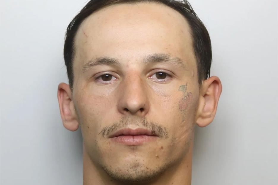 Arrested man, 24, on the run after escaping from cops during treatment at hospital