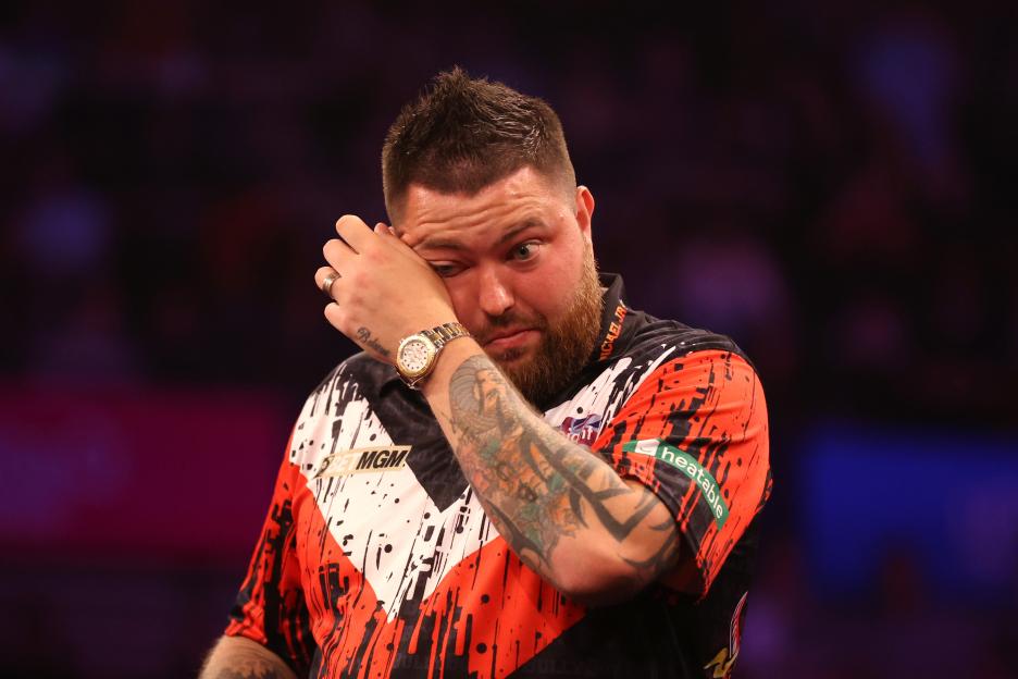 Darts Pro Michael Smith Breaks Down in Bed After Tough Year Ahead of Key Grand Slam Comeback