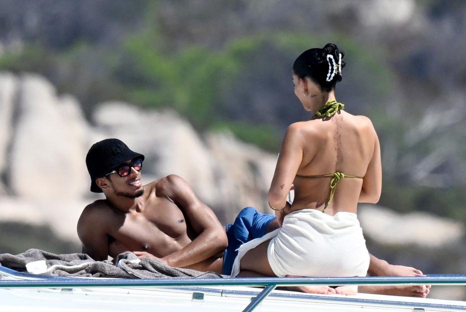 Jude Bellingham and his girlfriend relaxing on a yacht.