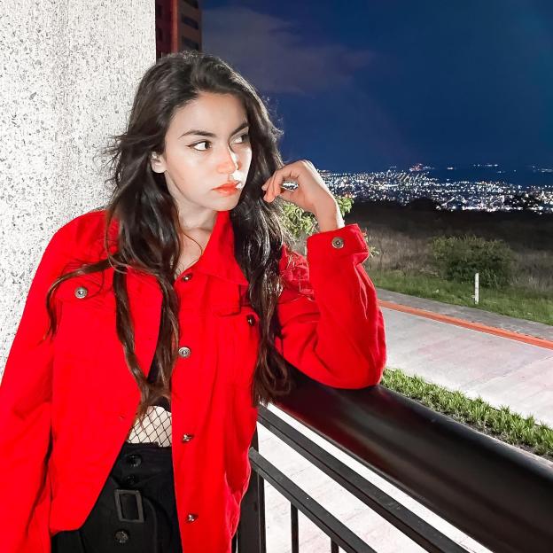 Photo of Marian Izaguirre, a missing influencer.