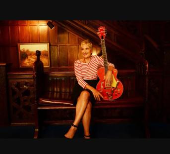Singer, songwriter Jill Sobule dies in house fire
