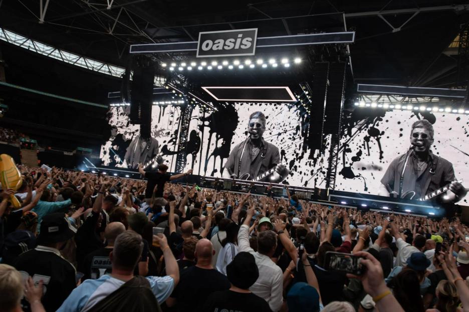 Oasis fan plunges to his death during Wembley gig as witness reveals horror