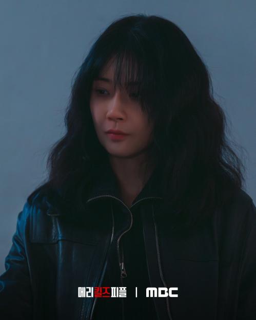 Lee Bo Young And Lee Min Ki Begin To Bridge Their Emotional Distance Over A Meal In “Mary Kills People” 6