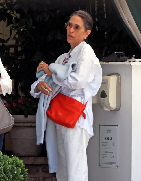 Jami Gertz at San Vicente Bungalows in West Hollywood.
